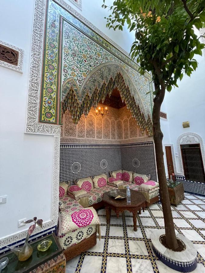 Riad Phoenix Fès Exteriör bild