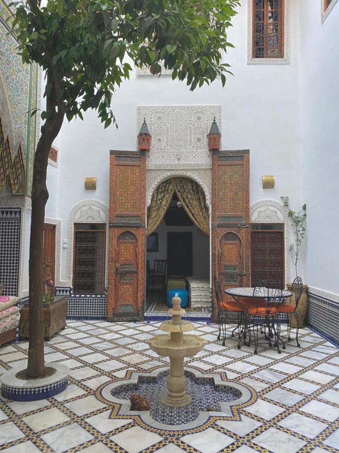 Riad Phoenix Fès Exteriör bild