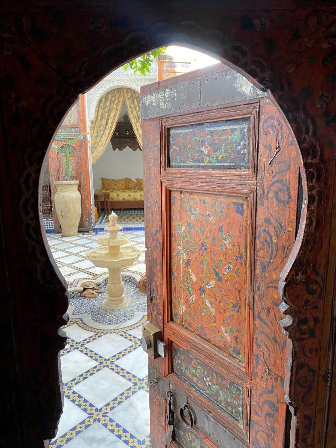 Riad Phoenix Fès Exteriör bild